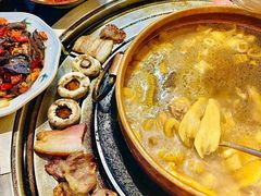 -阿山卓·野生菌火锅·纳西火塘烤肉