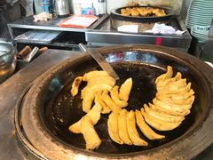 -老新隆牛肉锅贴(新街口店)