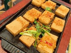 -呼伦一只牛·烧串酒场(陆家嘴店)