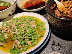 -万重锦·人文川菜馆(骡马市店)