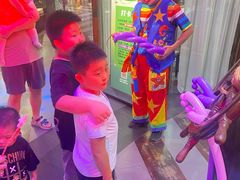 -四海一家自助餐(益田假日广场店)