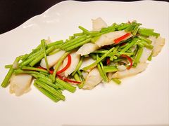 芦蒿炒鳗鲞-新光酒家·河豚·海鲜·蟹料理(浦东店)