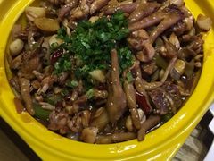 -多嘴肉蟹煲(万达店)