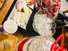 -毛辣果·贵州红酸汤牛肉火锅(西单店)
