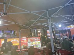 -老街烧烤大排档·地道湖北菜·龙虾馆(汉口火车站店)