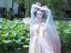 -一揽芳华汉服旗袍体验馆(拙政园店)