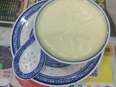 -广信牛奶甜品世家(台东店)