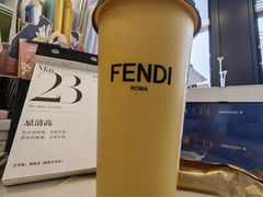 -喜茶(北京华贸购物中心店)
