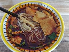 麻辣米线-老字号杨坡红油米线腊汁肉夹馍(东四道巷店)