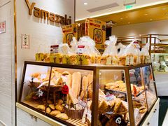面包甜点陈列柜-山崎面包(静安久光店)
