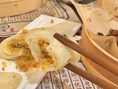 肉松咸蛋黄麦糊烧-卤儿道道(龙游路店)