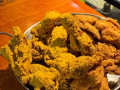 -BHC炸鸡(明洞总店)