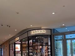 -Laderach 莱德拉(上海环贸iapm店)