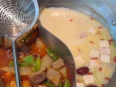 -左庭右院鲜牛肉火锅(金山万达店)