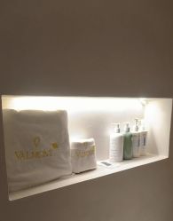 -VALMONT·若嫚蝶国际美肤中心