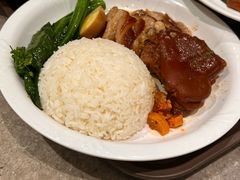 浓香四溢卤水猪脚饭-和平馆·地道港澳茶餐厅(西门口店)