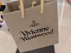 -Vivienne Westwood(上海来福士广场店)