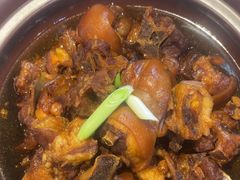 -侬佳蒸菜馆(听潮店)