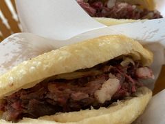 精品火烧-闫家驴肉老店(华电一校店)