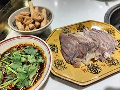 -盐井记·自贡美蛙鲜锅兔(中和店)