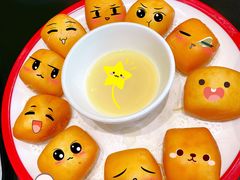 黄金馒头-大红袍川菜馆(总店)