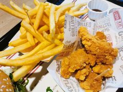 -The Habit Burger Grill 哈比特汉堡(复兴soho店)