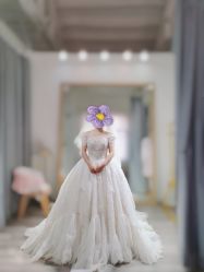 -Lady  Jane高端婚纱礼服馆