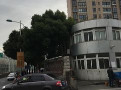 入口-武警上海市总队医院-停车场