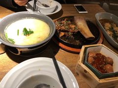 -蜜桃餐厅·伴山(湖滨商业街店)