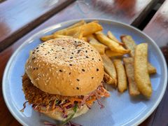 -12 Rocks Beach Bar Cafe