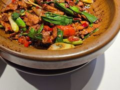 -阿瓦山寨·湘菜现炒·剁椒鱼头王(咸阳总店)