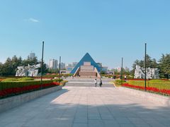 -上海市龙华烈士陵园