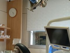 -上海仁爱医院口腔科 · 种植