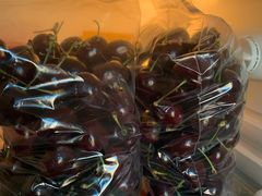 -上海龙吴水胜海发市场