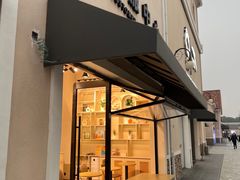 -斯普瑞斯奥特莱斯