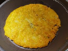 罐罐牛腩底下铺一层饭锅巴-吃饭皇帝大(合生汇店)