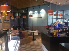 -Dough&Joe团憩(瑞虹天地月亮湾店)