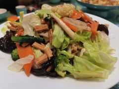 -桃子餐厅·天津菜(王顶堤总店)