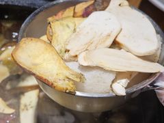 -一朵菌·野生菌探索家火锅(南亚店)