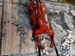 -黄记四更烤乳猪店