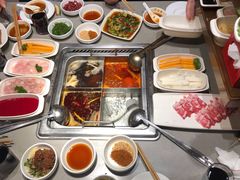 -海底捞火锅(金山百联店)