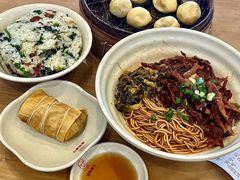 -佬钱湾仔(衣裳街店)