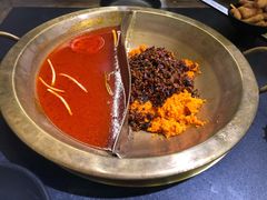 -沸炉重庆老火锅(军事博物馆店)