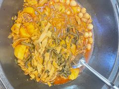 -炖四方东北铁锅炖·烧烤小龙虾(中豪国际店)