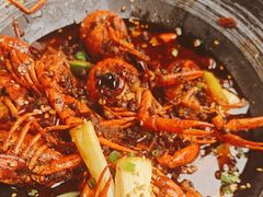 -肥肥虾庄·金牌油焖大虾(东湖欢乐谷店)