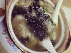 -小许三鲜砂锅馄饨店(家多乐烟酒店)
