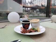 -亮马河饭店翠雅咖啡厅