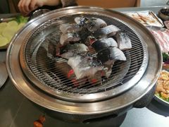 -围炉肉舍•炭烤活鳗•丹东海鲜烤肉(步行街店)