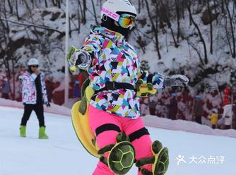 冬天学习滑雪，宝宝的不二选择