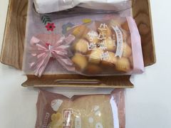 -好利来(八角店)